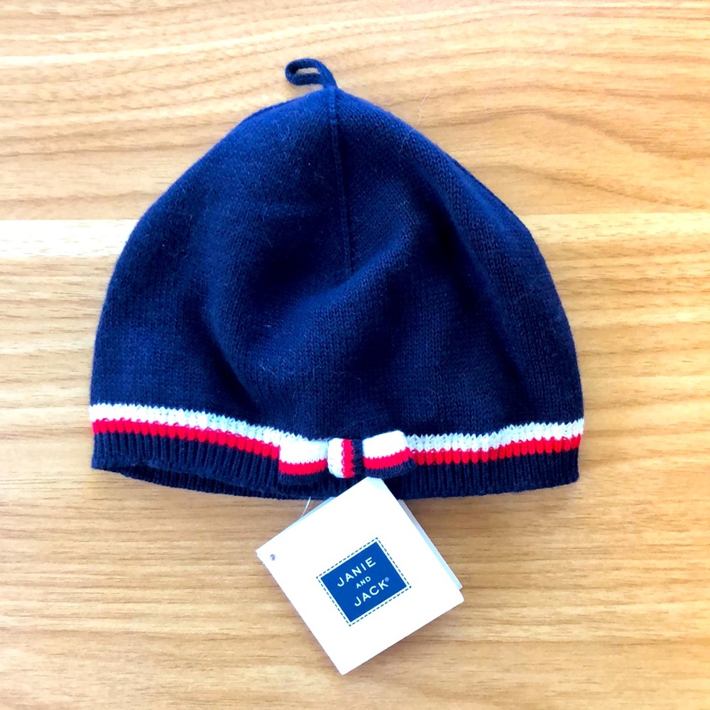 Adorable baby hat 💙❤️